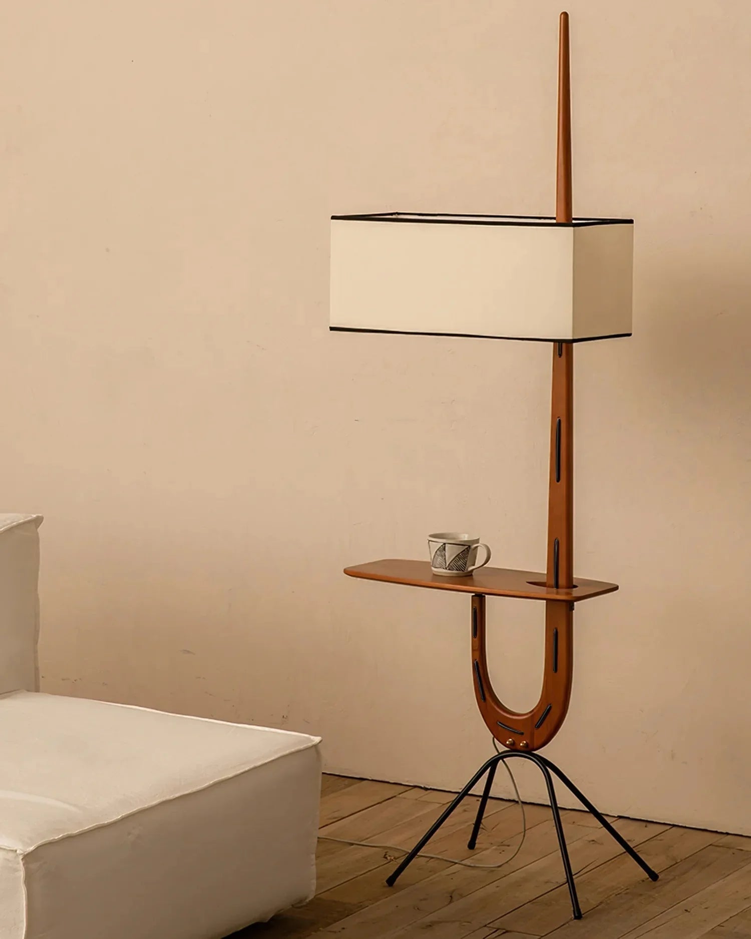 Rispal Giraffe Floor Lamp - YhLamps