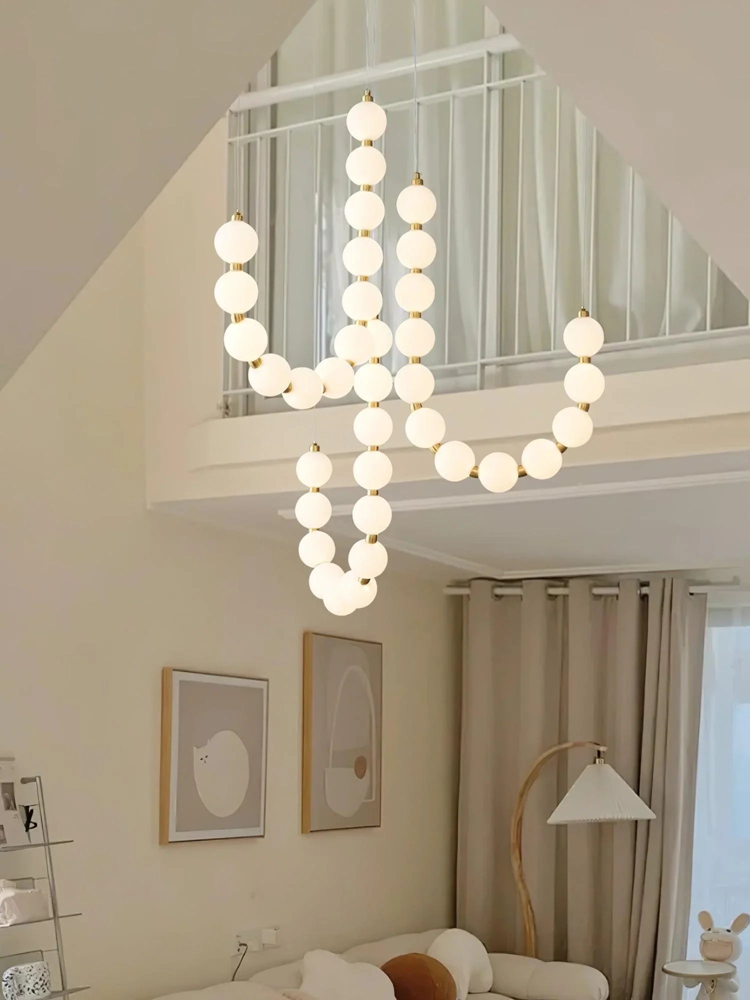 Acrylic Pearl Necklace Chandelier - YhLamps
