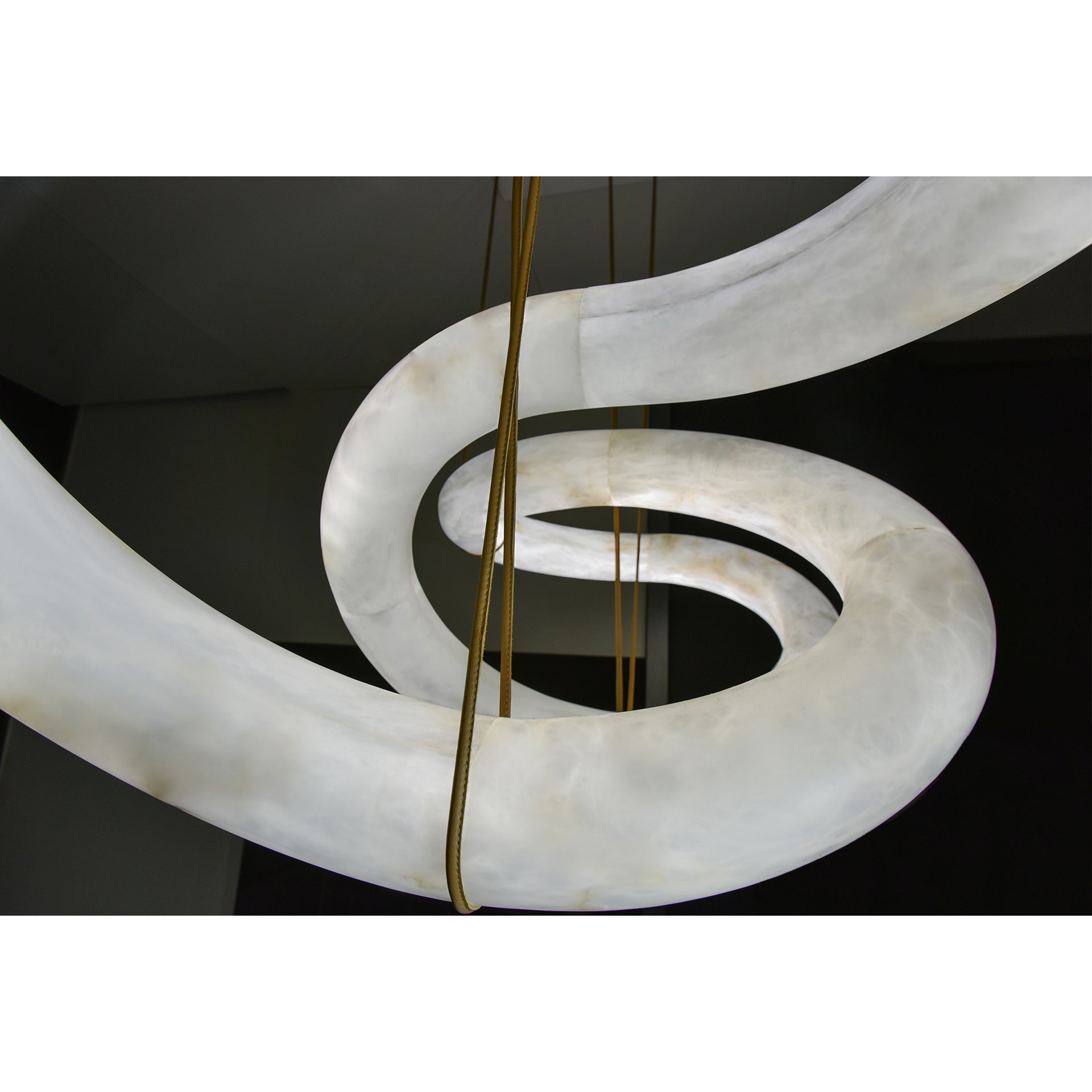 Streamlined Pendant Lamp - YhLamps