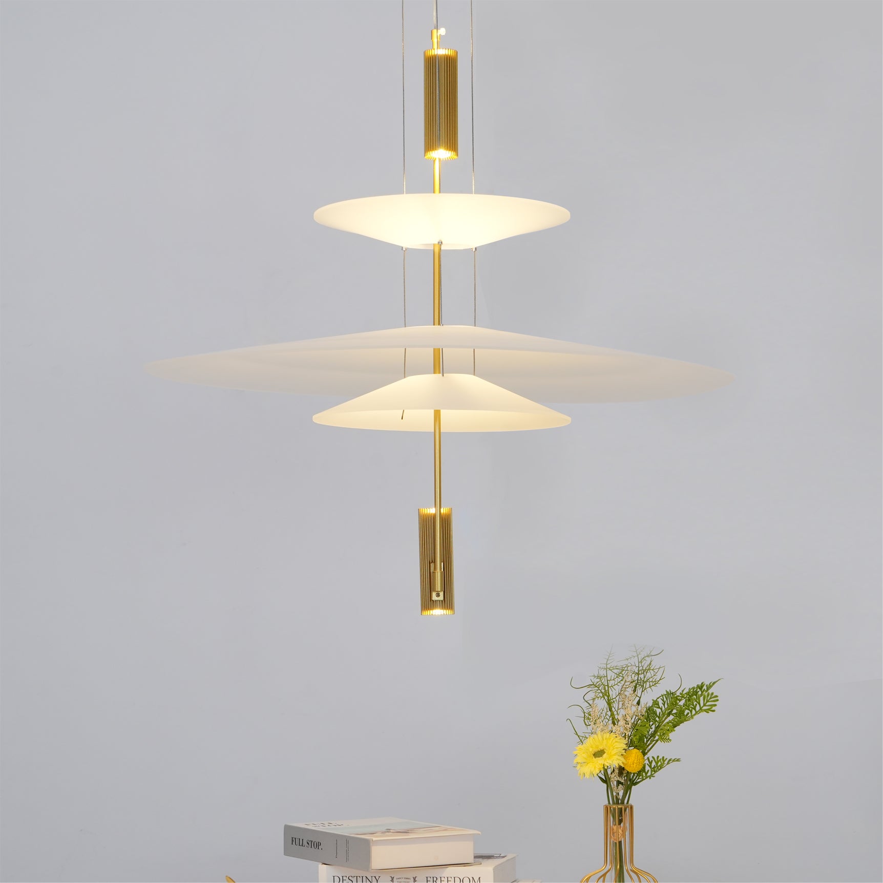 Flying Eagle Modern Living Room Chandelier - YhLamps