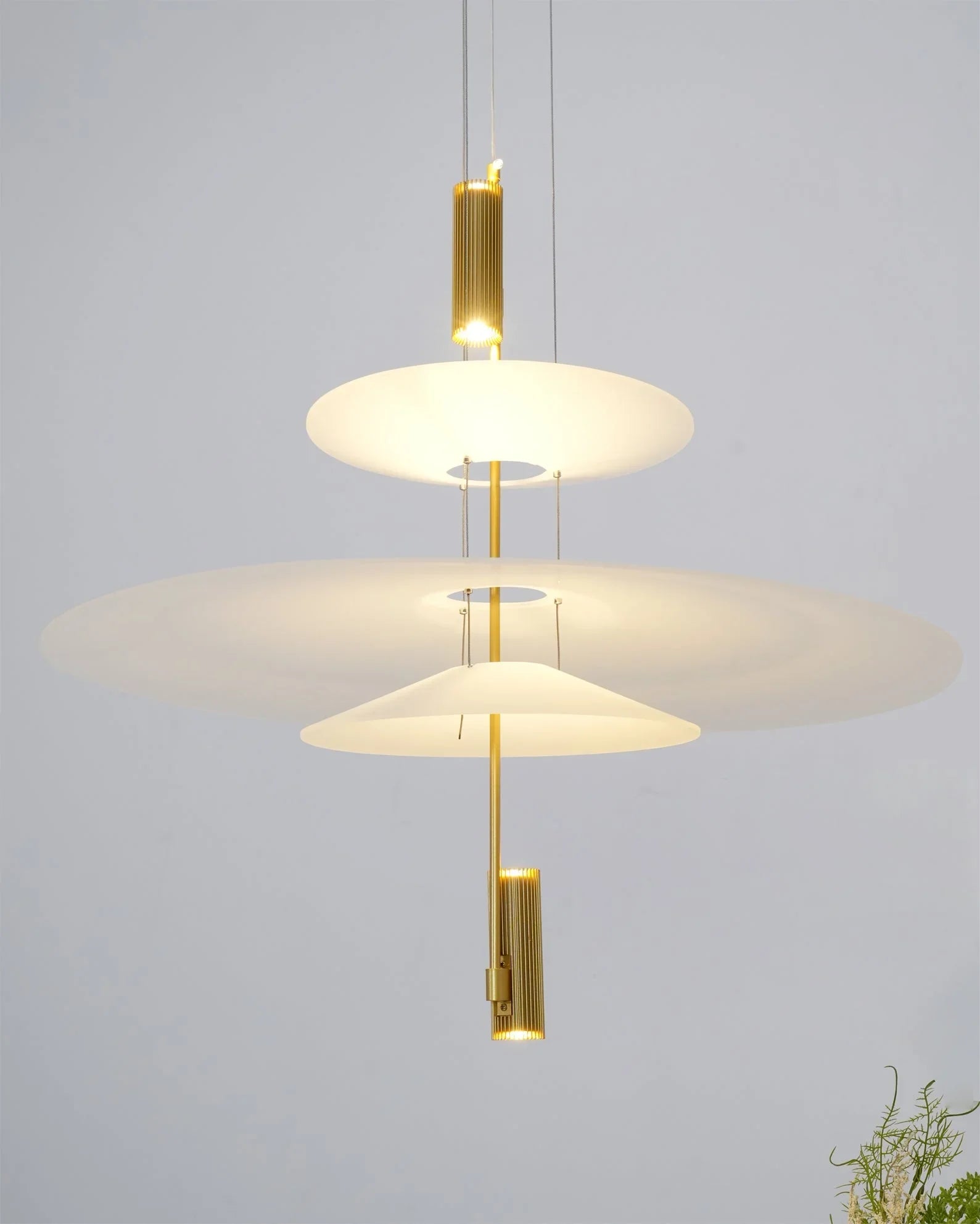 Flying Eagle Modern Living Room Chandelier - YhLamps