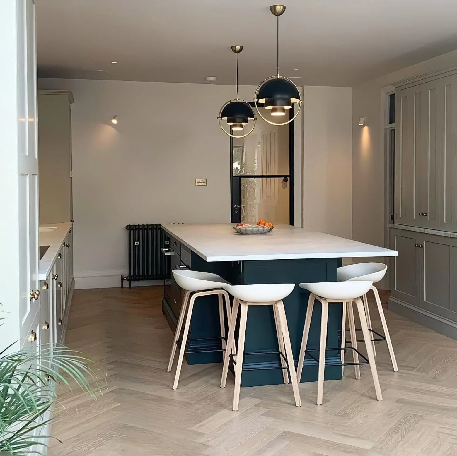 Deformed Ball Pendant Light - YhLamps