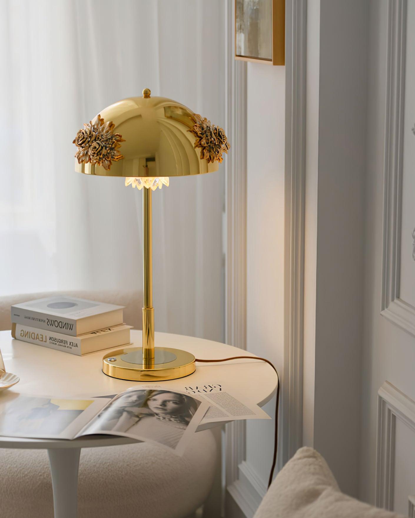 Meni Table Built-in Battery Lamp - YhLamps