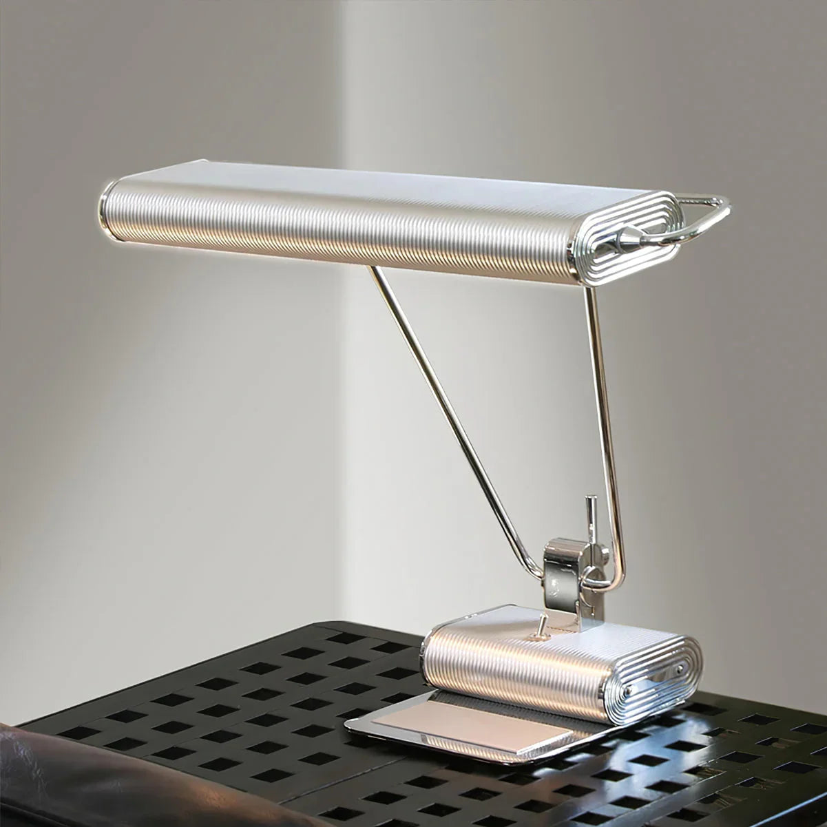 Art Deco 34 Table Lamp - YhLamps