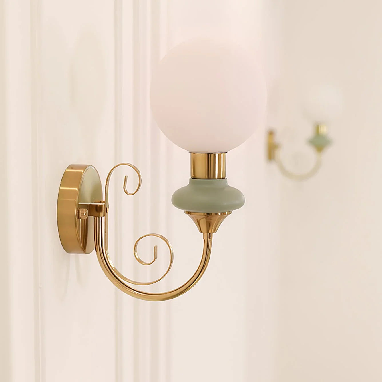 Onyx Wall Lamp - YhLamps