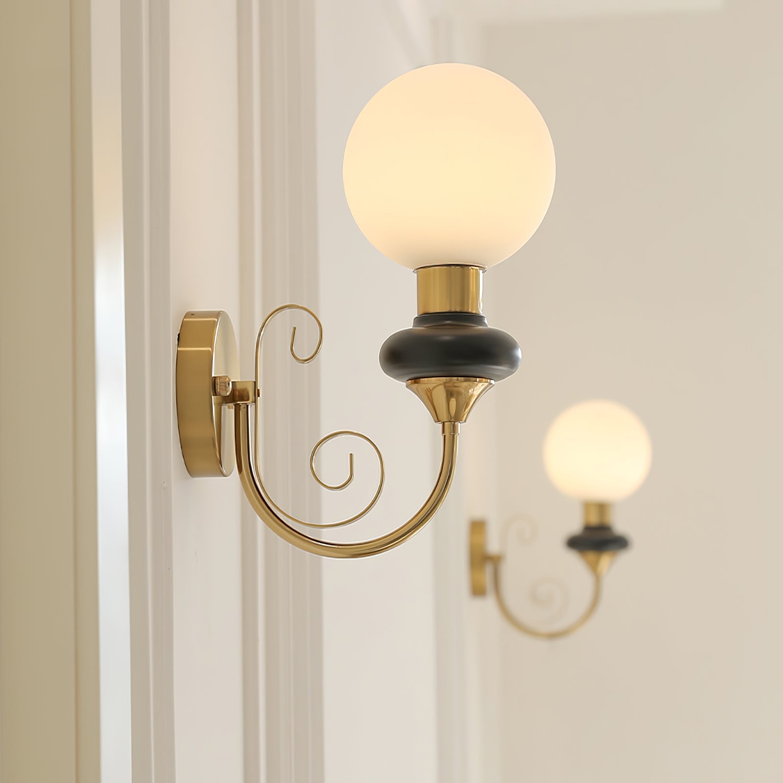 Onyx Wall Lamp - YhLamps