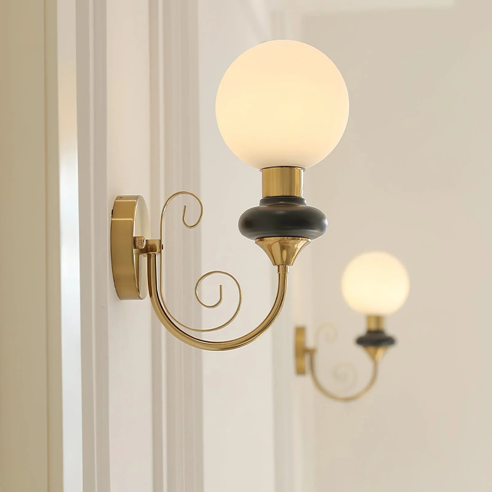 Onyx Wall Lamp - YhLamps