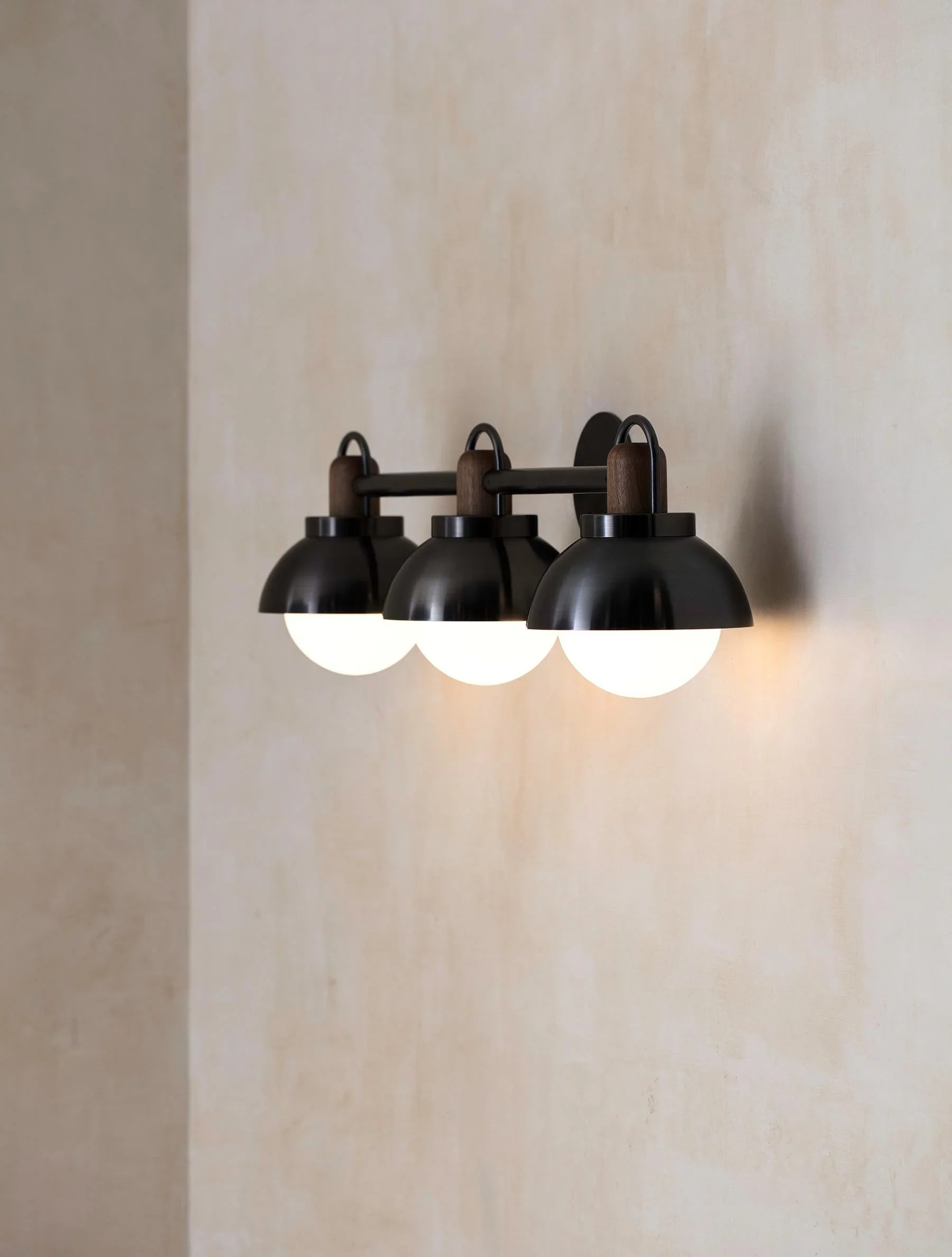 3 Arc Vanity - YhLamps
