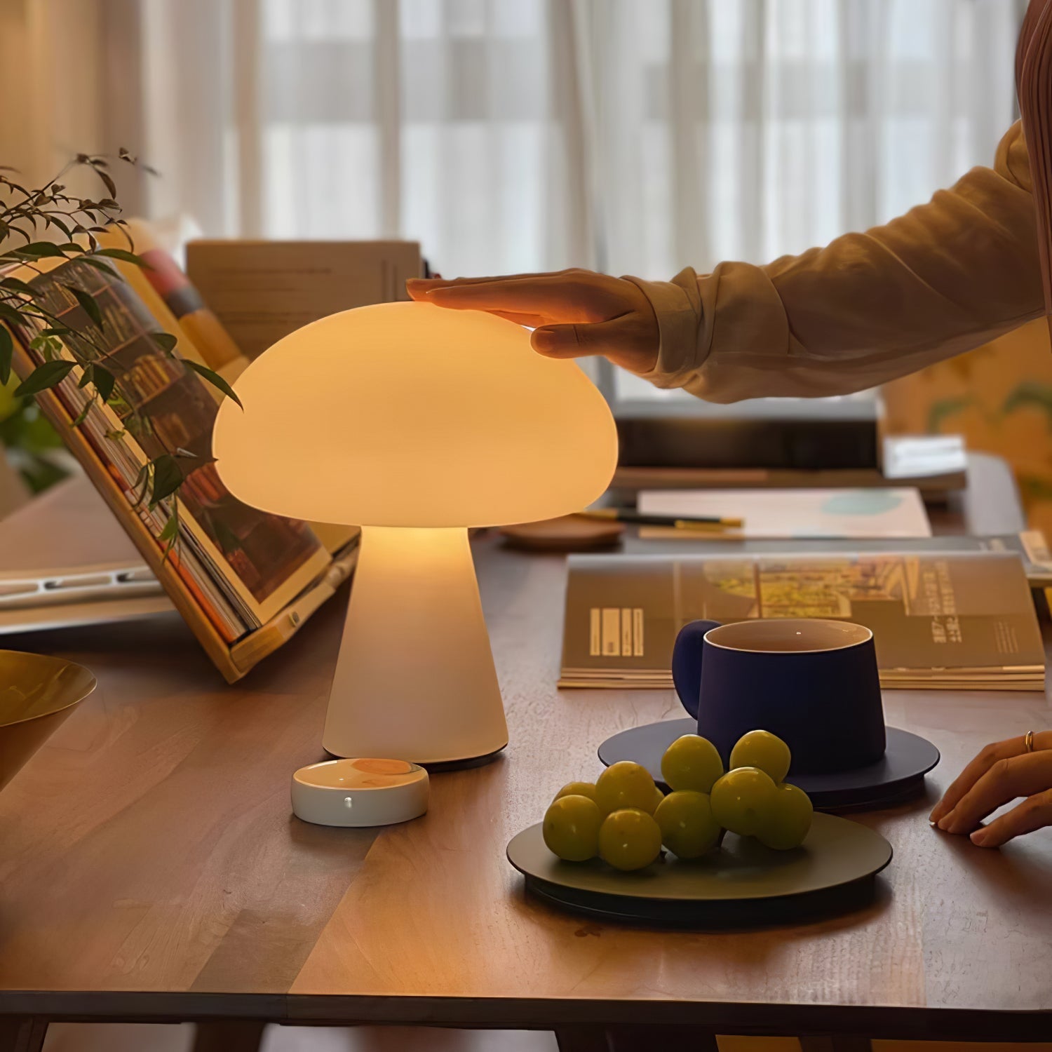 Obello Portable Rechargeable Table Light - YhLamps