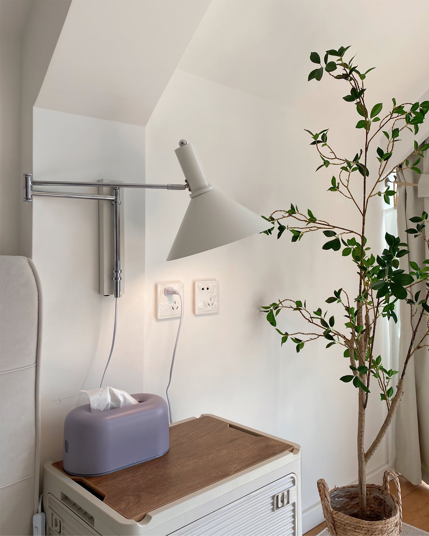 Anvia Plug In Wall Lamp - YhLamps